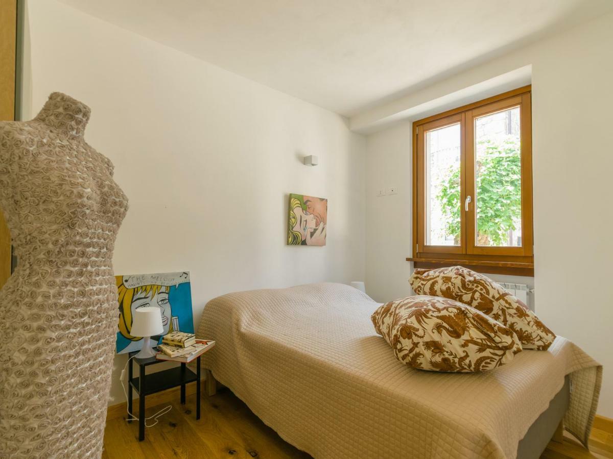 Discesa A Lago With Terrace And Garden On Lake Iseo Рива-ди-Сольто Экстерьер фото
