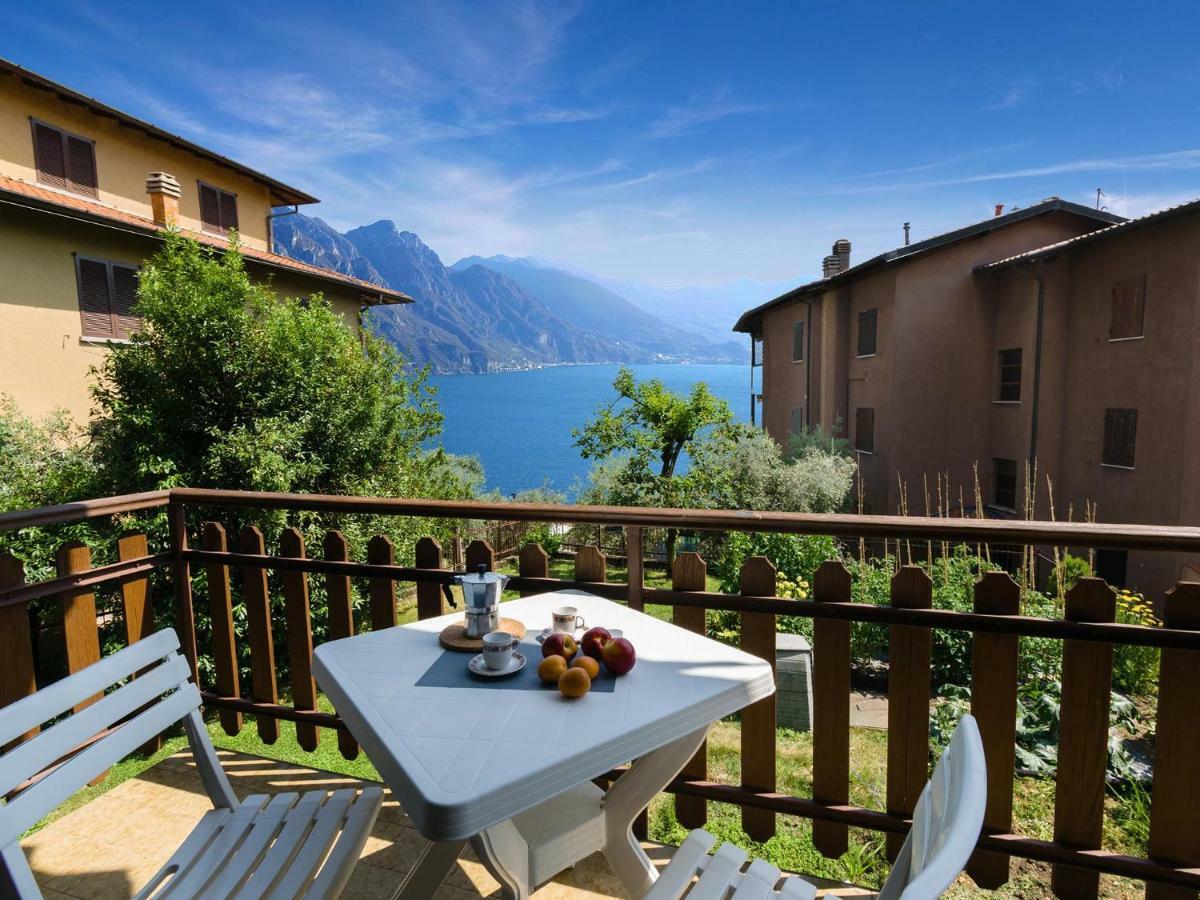 Discesa A Lago With Terrace And Garden On Lake Iseo Рива-ди-Сольто Экстерьер фото